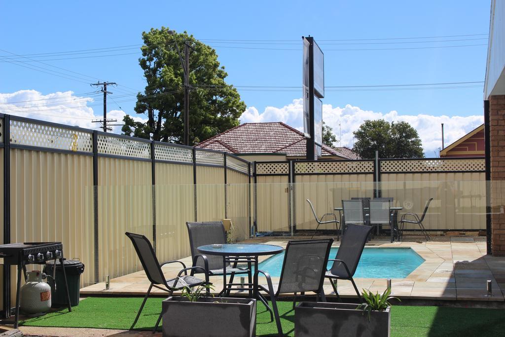Centrepoint Motel Dubbo Exterior foto